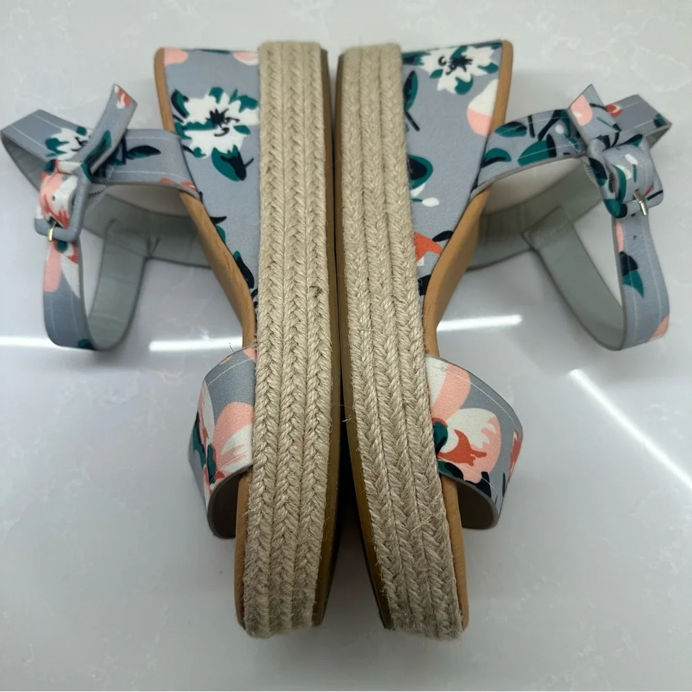 Journee Collection Valentina Floral Platform Wedge Sandals Size 9 Grey